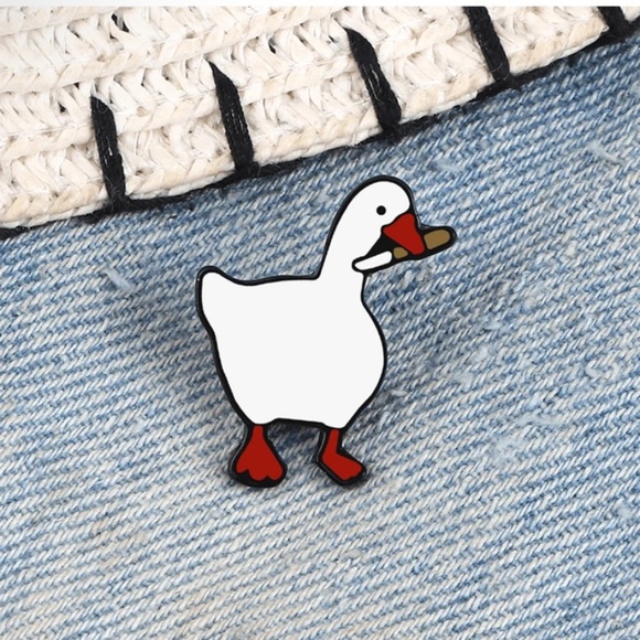 Accessories - NIP ANGRY GOOSE PIN